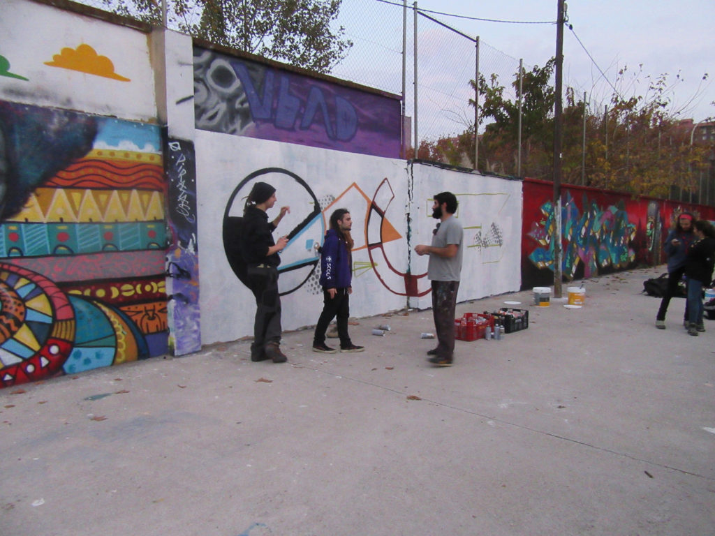 23564168272_38e8df97b8_k Fotografía de la actividad – Taller a la Formación de Escoltas y Guías, arte urbano, Rebobinart 2015