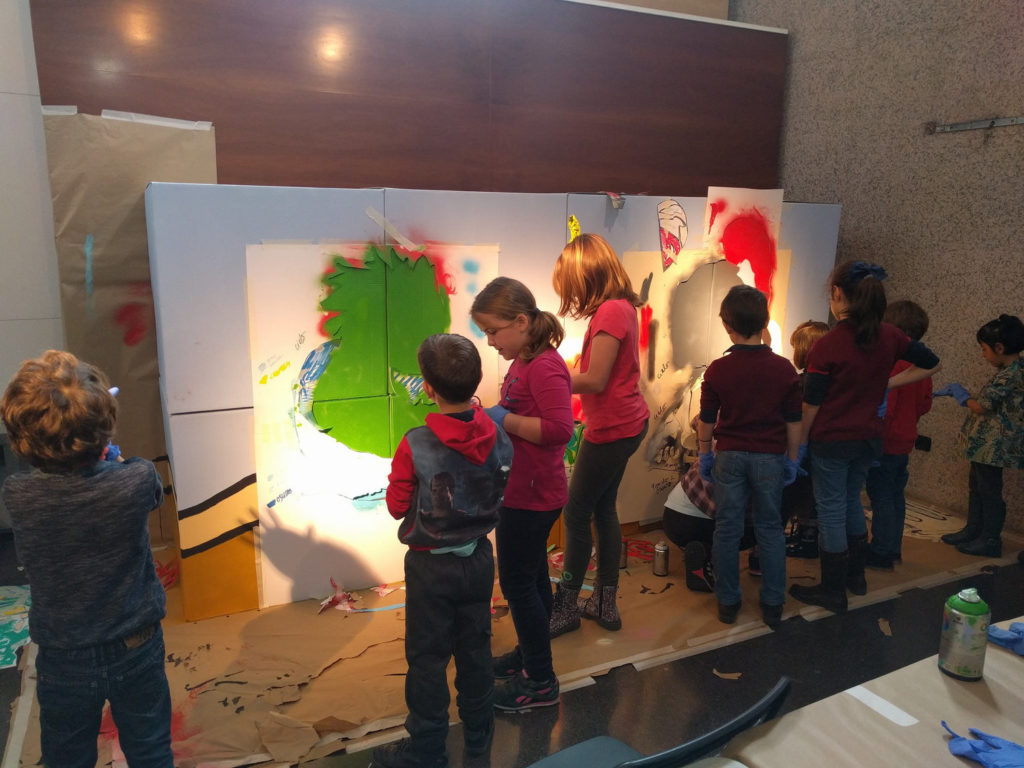Fotografía de la actividad – Taller en el Centro Cultural Blanquerna, arte urbano, Rebobinart 2016