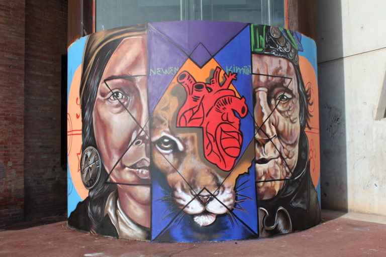 Mural Wall Claim de Felipe Pincel a La Farinera del Clot, Barcelona — art urbà amb missatge social produït per Rebobinart