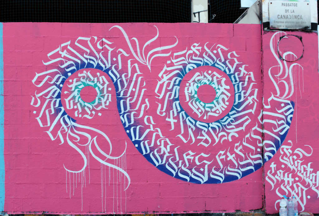 fractal1 Mural contemporáneo LGTBIQ+ JAM Wallspot, pintura urbana inclusiva, Rebobinart