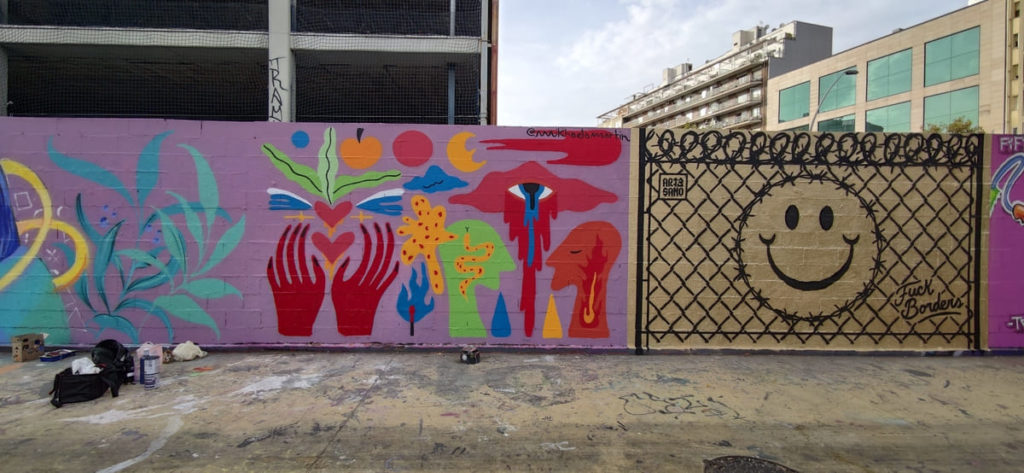 Detalle de una obra de la actividad – JAM MIGRACIÓN WALLSPOT, Barcelona, arte urbano participativo, Rebobinart 2022