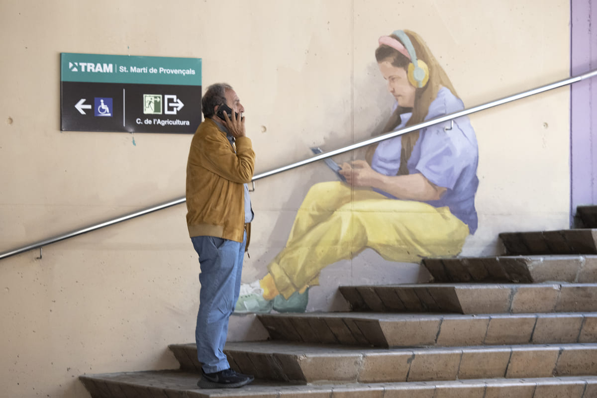 elisa-capdevila-estació-art-urbà-tram-sant-martí-provençals (10)