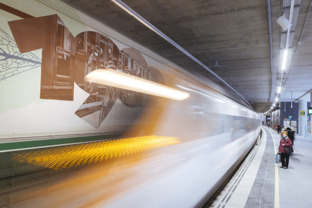 Detail of the mural by Roc Blackblock, Miquel Wert – New Sant Andreu railway station by Roc Blackblock and Miquel Wert, Estació de Sant Andreu, Barcelona, artistic intervention, Rebobinart 2022