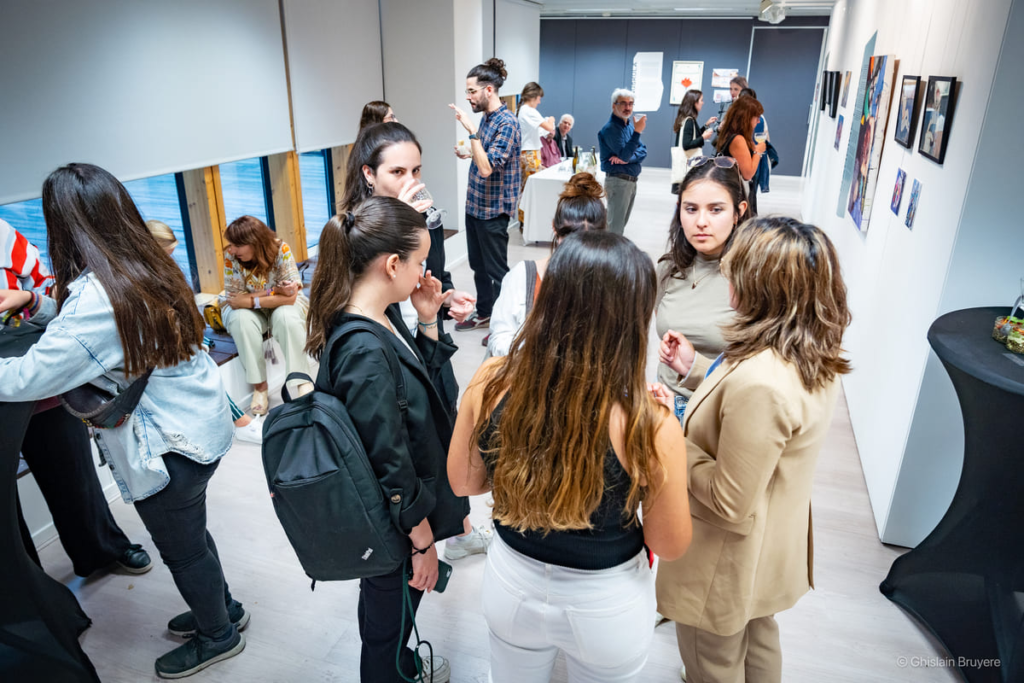 exposicio_art_urba_dones_rebobinart_delegacio_brussel·les (15) Detalle de una obra de la actividad – Exposición «La otra mitad del arte urbano», Barcelona, arte urbano social, foto 72, Rebobinart 2023