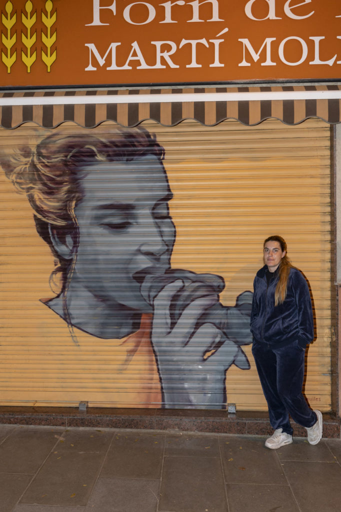 _DSC0174 Vista general del mural – El comercio siempre está, La Sagrera, Barcelona, mural exterior, Rebobinart 2023