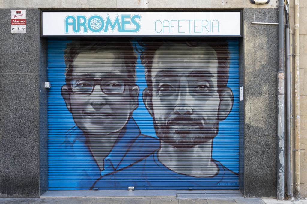 Persianes_sagrera_saac_comerç_art_urba_rebobinart (1) Mural – El comercio siempre está, La Sagrera, Barcelona, mural para festival, Rebobinart 2023