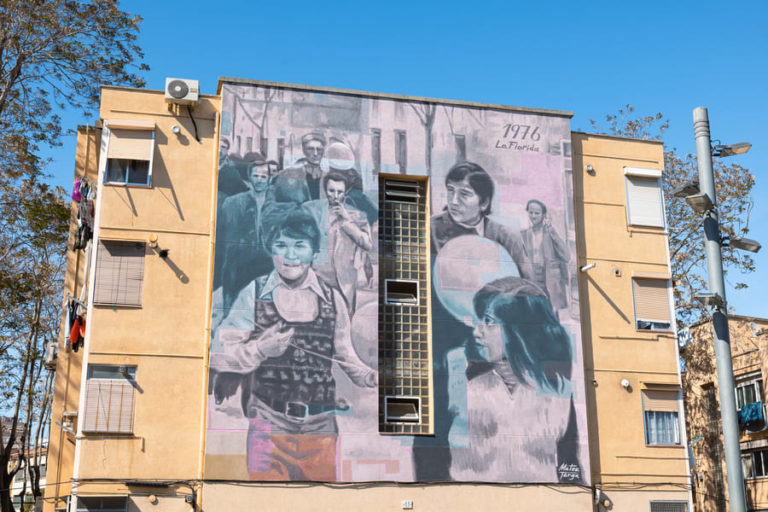 Mural memòria l'Hospitalet, art urbà Barcelona, productora Rebobinart