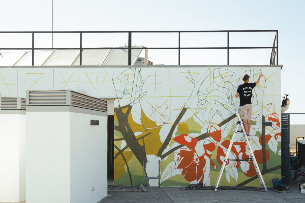 Rebobinart_LivensaLiving_Granada_AlbertoMontes_H (2) Fotografía del mural – Re-visión de un paisaje granaíno by Alberto Montes, Granada, arte urbano social, Rebobinart 2024
