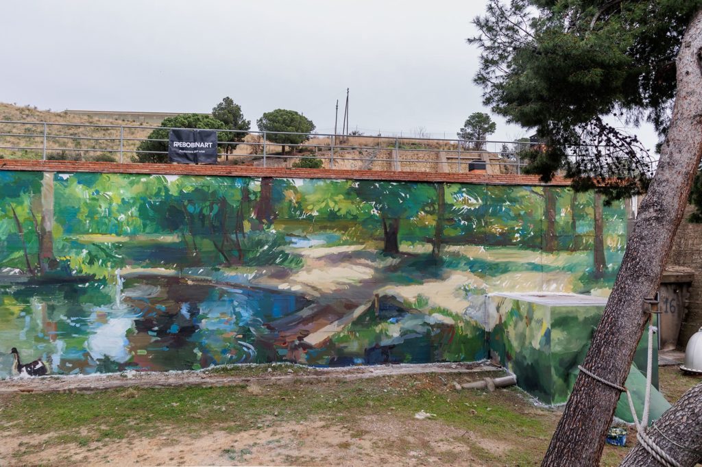 Mural Alba (03) Graffiti art Waterwall Alba Fabre, outdoor mural Finestrelles Barcelona, Rebobinart