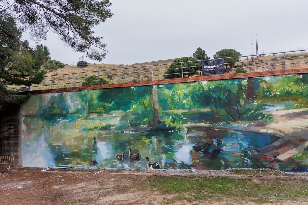Mural Alba (04) Rebobinart Waterwall Alba Fabre, community mural Central Finestrelles Barcelona