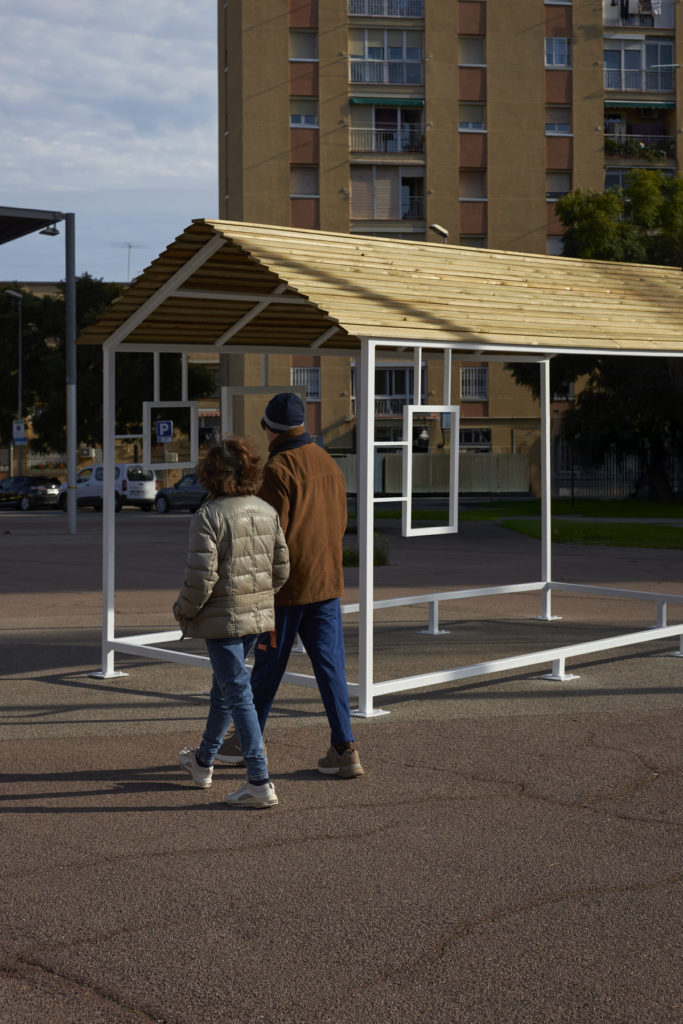 Basurama – Tejados, vista nocturna Arte urbano España Basurama Tejados, intervención terrados Nou Barris, Rebobinart 2025