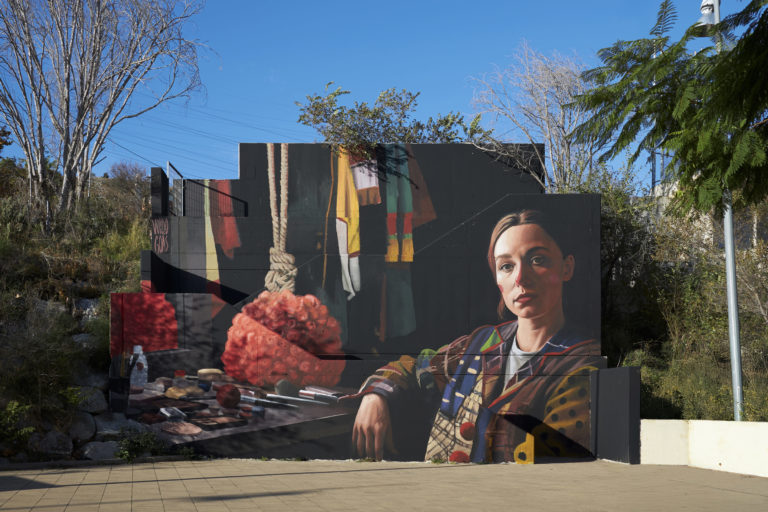 Mural Back Stage de Wedo Goas, homenatge al Circ Social, Nou Barris, Barcelona, 2025